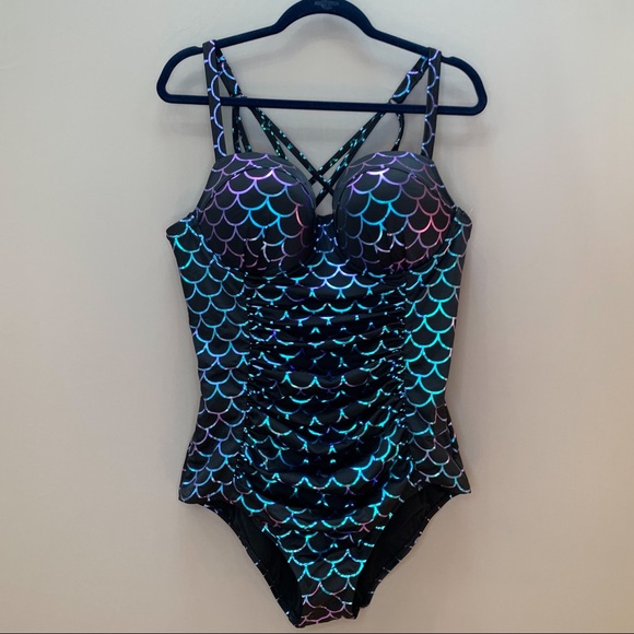 TORRID iridescent holo mermaid one piece swimsuit bathing suit, 2X D/DD. - Picture 3 of 8